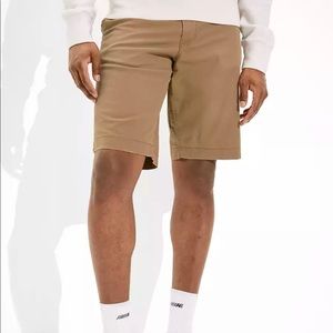 American Eagle Outfitters Next Level Flex Longer Length Khaki Shorts Size 32